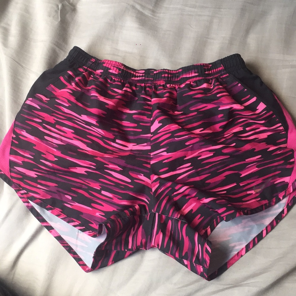 Running shorts